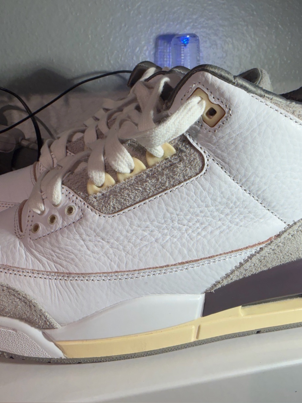 Jordan Men's White and Cream Leather Sneakers